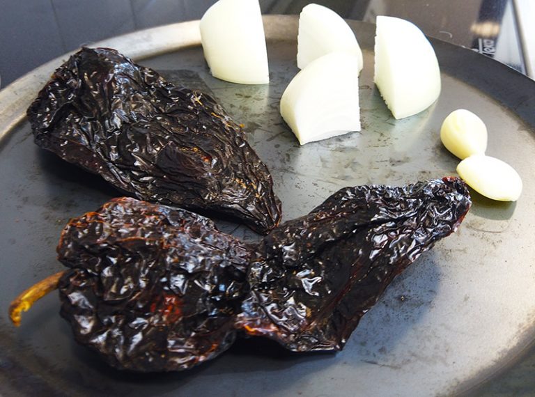 Salsa De Chile Ancho Estilo BBQ Para Tacos Y Mucho Más » Tacos Recetas